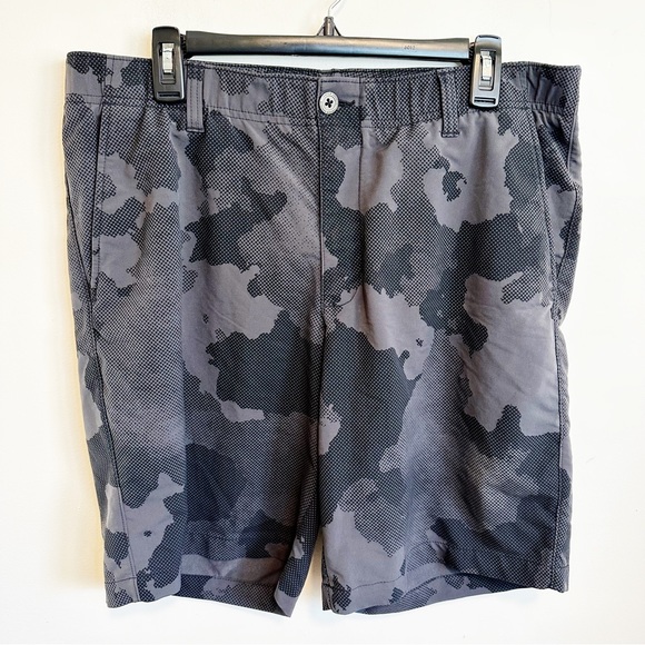 Under Armour Other - Under Armour Heatgear Camo Casual Athletic Golf Shorts
